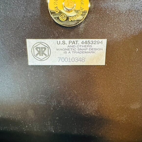 Vintage La Regale LTD Metal Mesh shoulder evening bag in white. - Picture 9 of 10